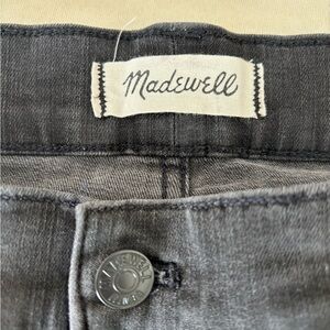 Black Madewell 9” high rise skinny jeans, size 35p, worn once